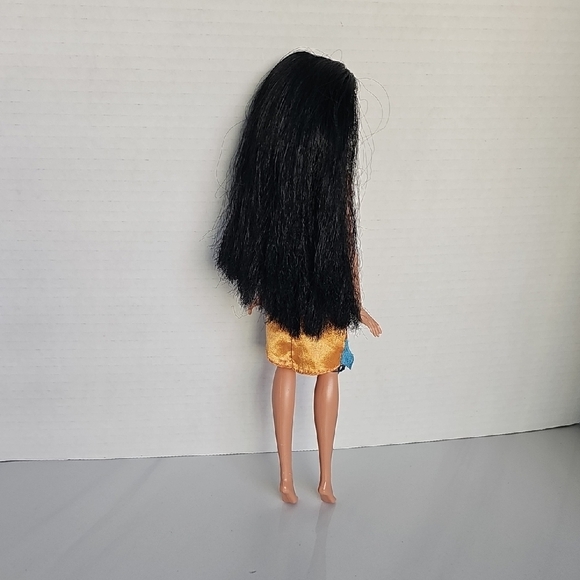 Disney Pocahontas Doll - Picture 4 of 5